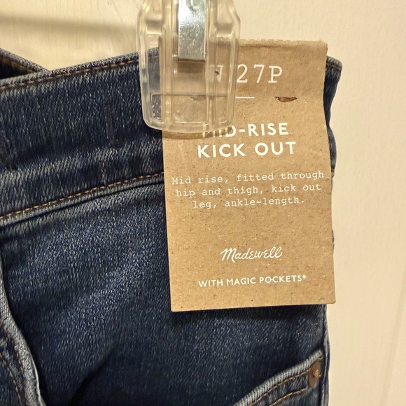 NWT Madewell Mid-Rise Kick Out Jeans in Dark Blue - Size 27P - Picture 5 of 6